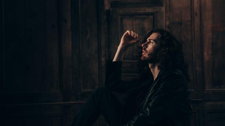 SOUNDCHECK. Hozier laat de klimaatbrosser in zich los: "Nee, ik ben geen politicus, ik maak lawaai"